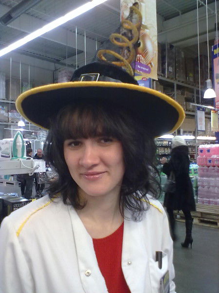 Ведьма))) Ведьма)))