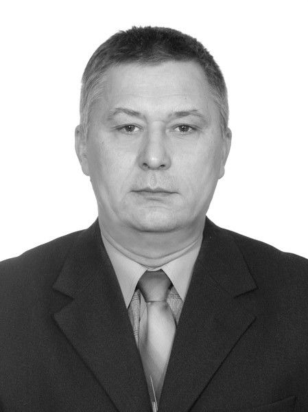 Александр Голов