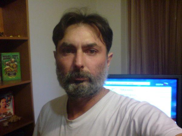 Олег Хижняков