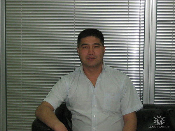 Данияр Естаев