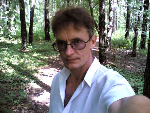 Михаил Мельников