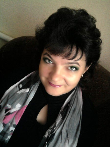 Елена Анзонгер