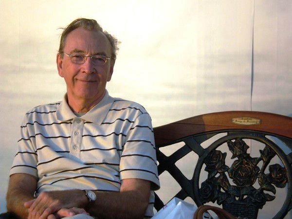 Геннадий Тихонов