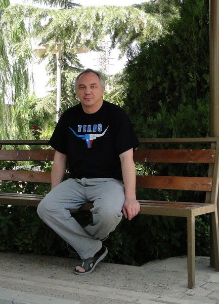 Анатолий Попов