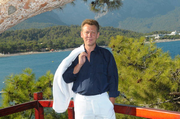 Александр Тамбовцев