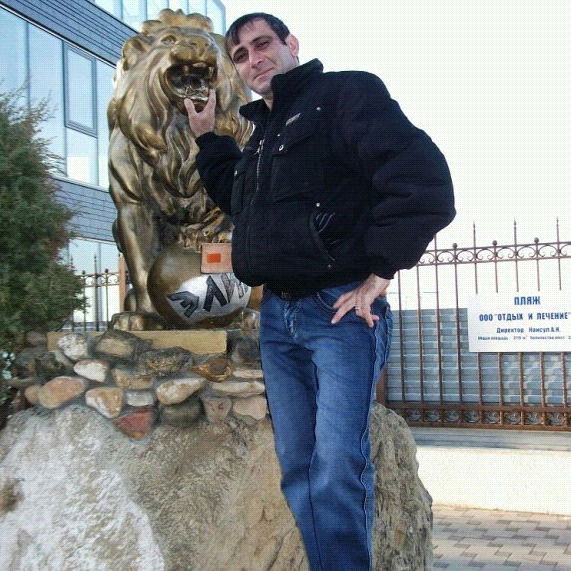 Давид Каспаров