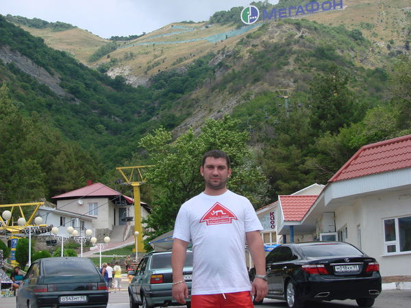 Леонид Жданов