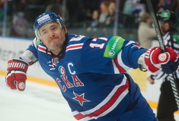 Виктор Степанов