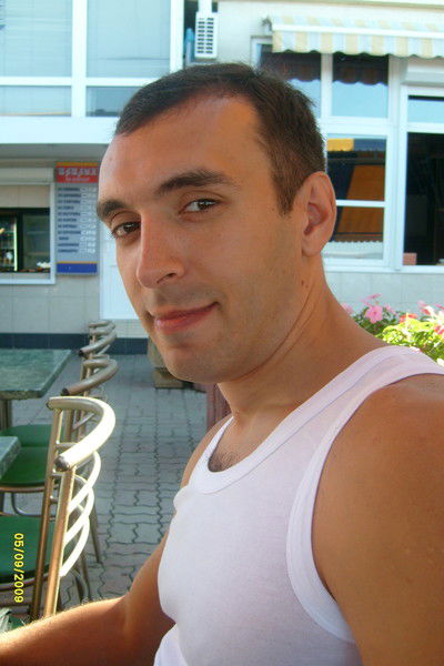 Тимур Едиханов