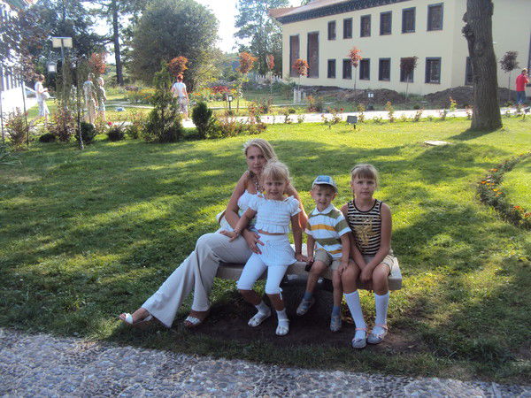 Елена Тихонова