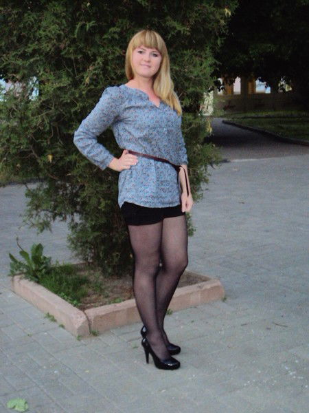 Лена Савельева