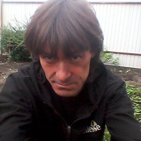 Юра Домиков