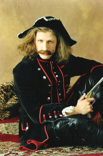 Андрей Кузмичев