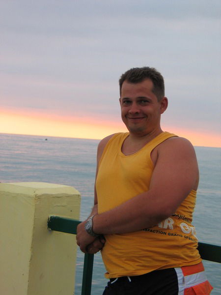 Сергей Тихонов