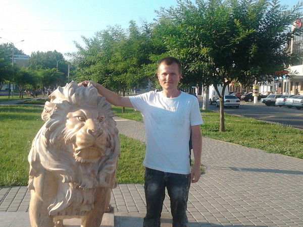 Александр Стоянов