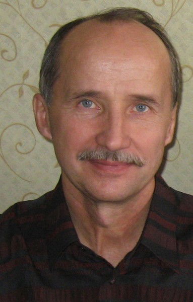 Петр Баталов