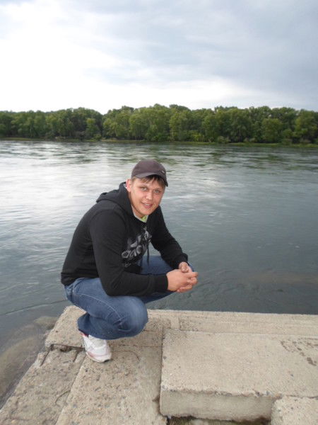 Игорь Ларионов