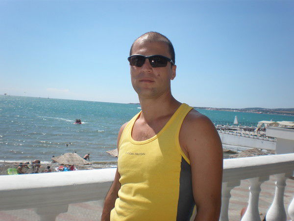 Гамлет Эмирханов