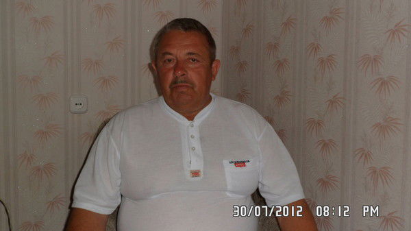 Анатолий Котов