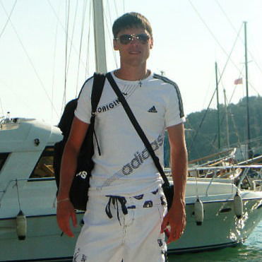 Андрей Никушин