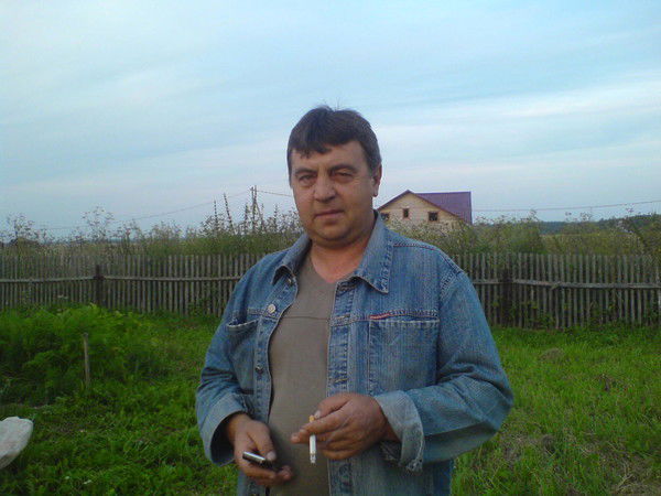 Александр Макаров