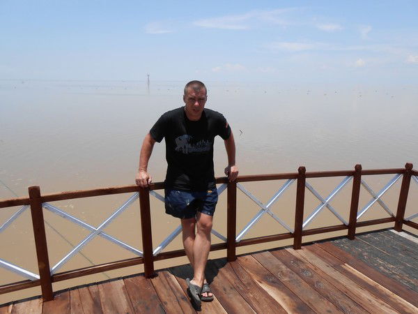 Олег Харитонов