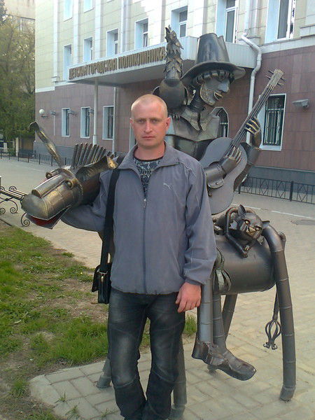 Константин Кононов