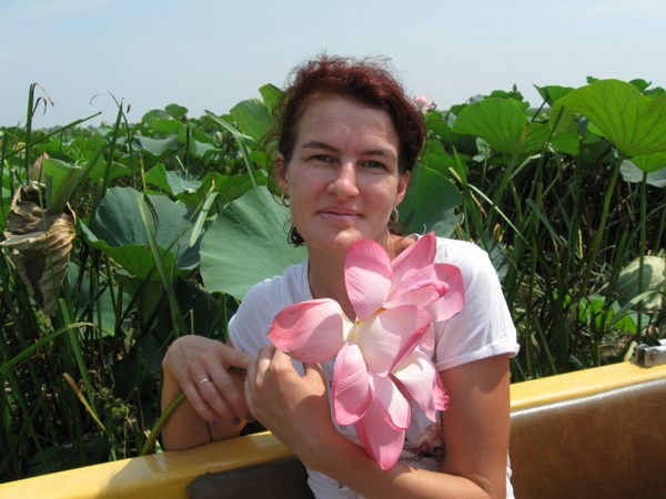 Елена Попова