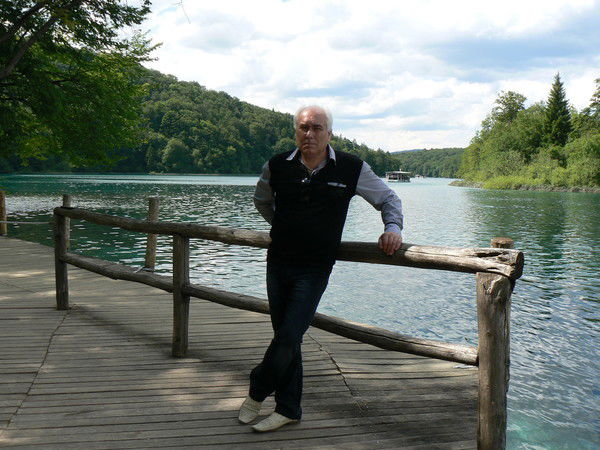 Александр Новиков