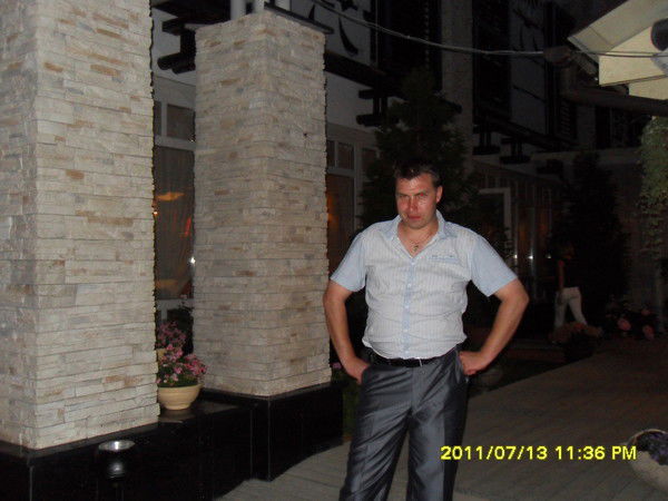 Алексей Комаров