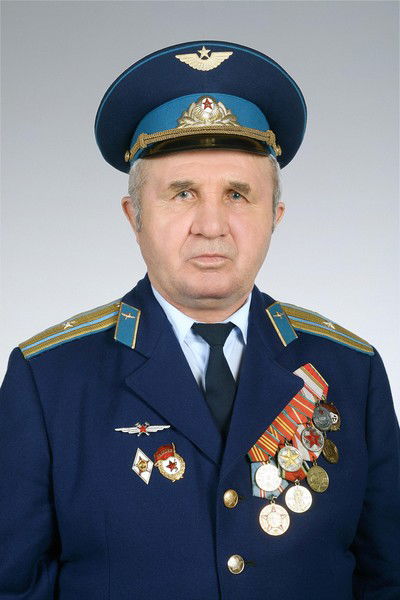 Юрий Семёнов