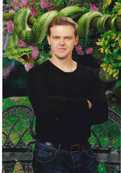 Денис Гребенников