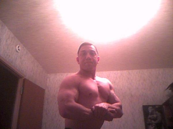 Толян Двое-Глазов