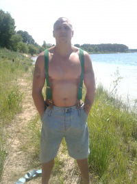 Олег Величко