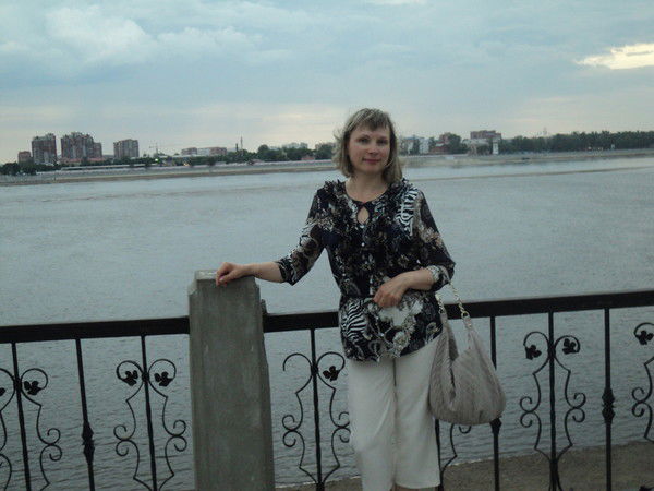 Елена Шухова