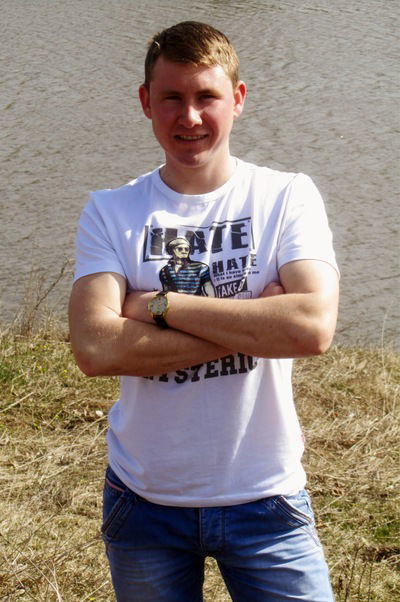 Антон Бондаренко