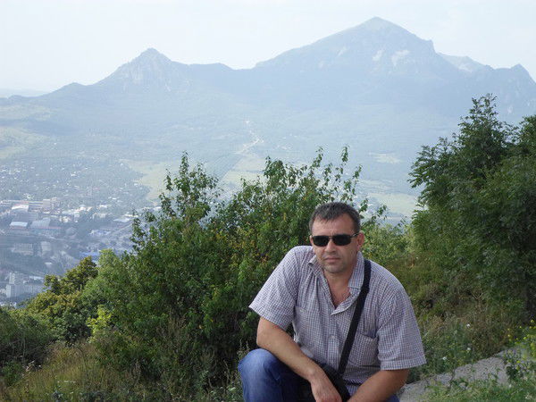 Максим Теняков