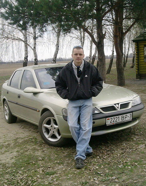 Паша Бахолдин