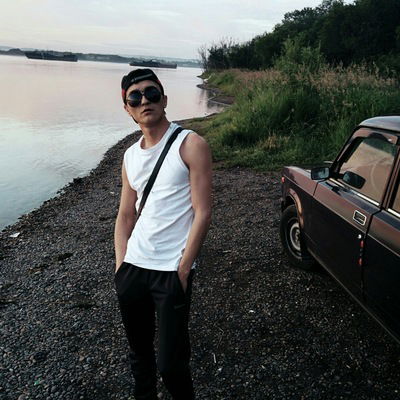 Артур Назыров