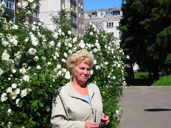 Людмила Каничева