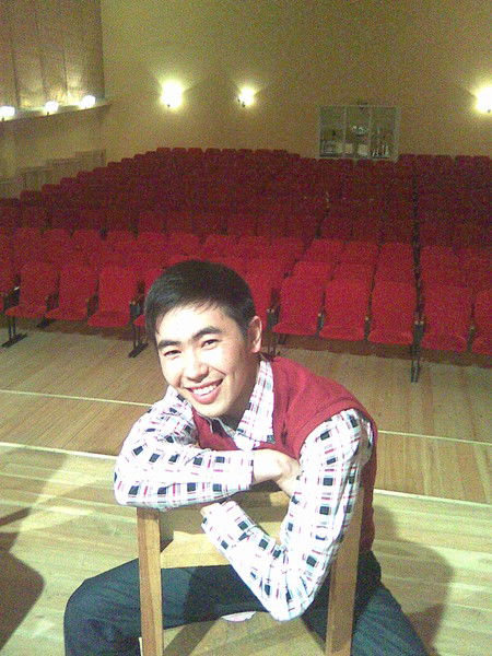 Алмас Карипов