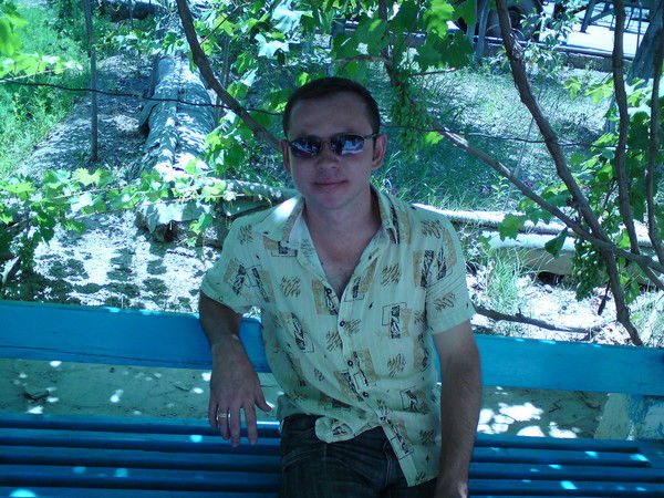 Алишер Насреддинов