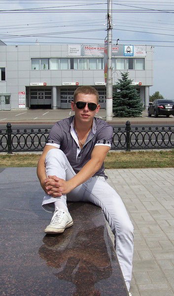 Юрий Селищев