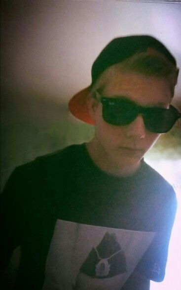 Денис Калашников