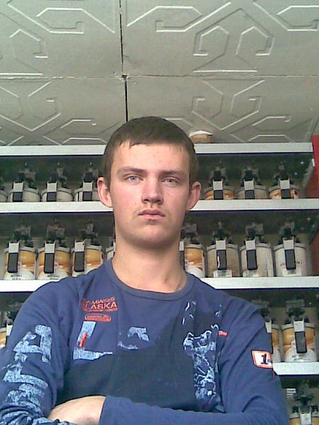 Игорь Емельянов