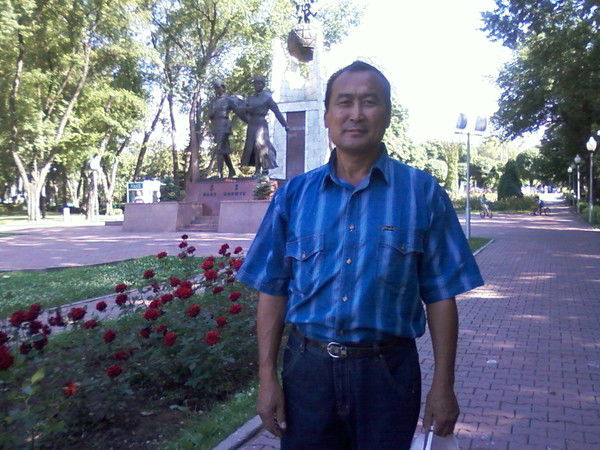 Бек Жуманов