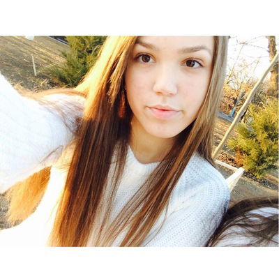 Аня Лотарева