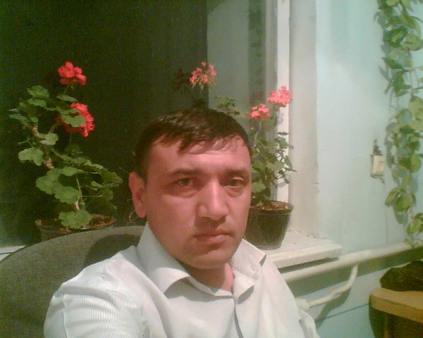 Донёр Умаров