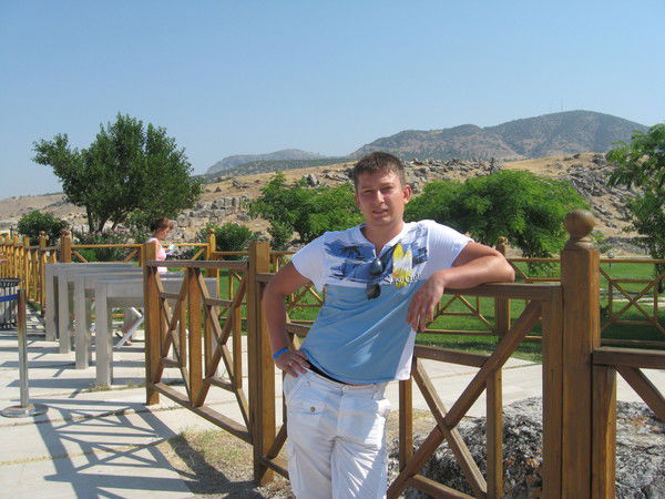 Денис Мельник