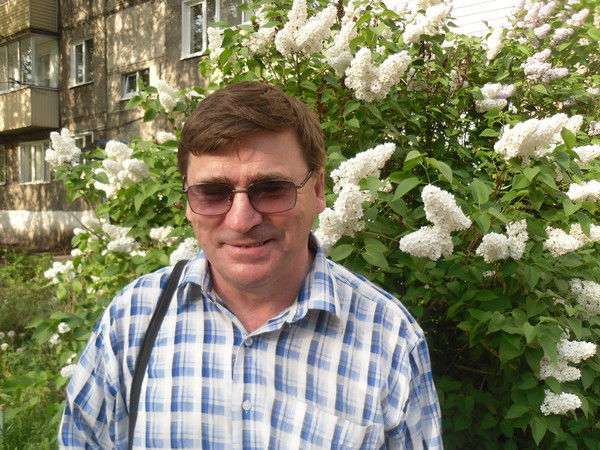 Евгений Мазуров